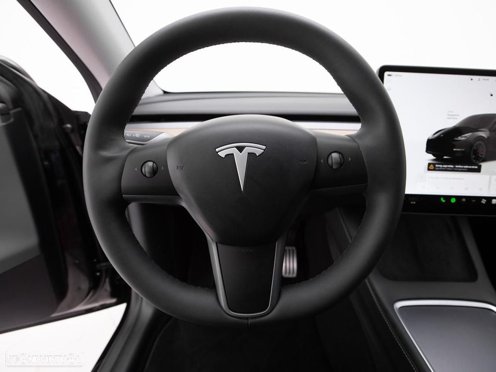 Tesla Model Y Performance Dual Motor AWD - 19