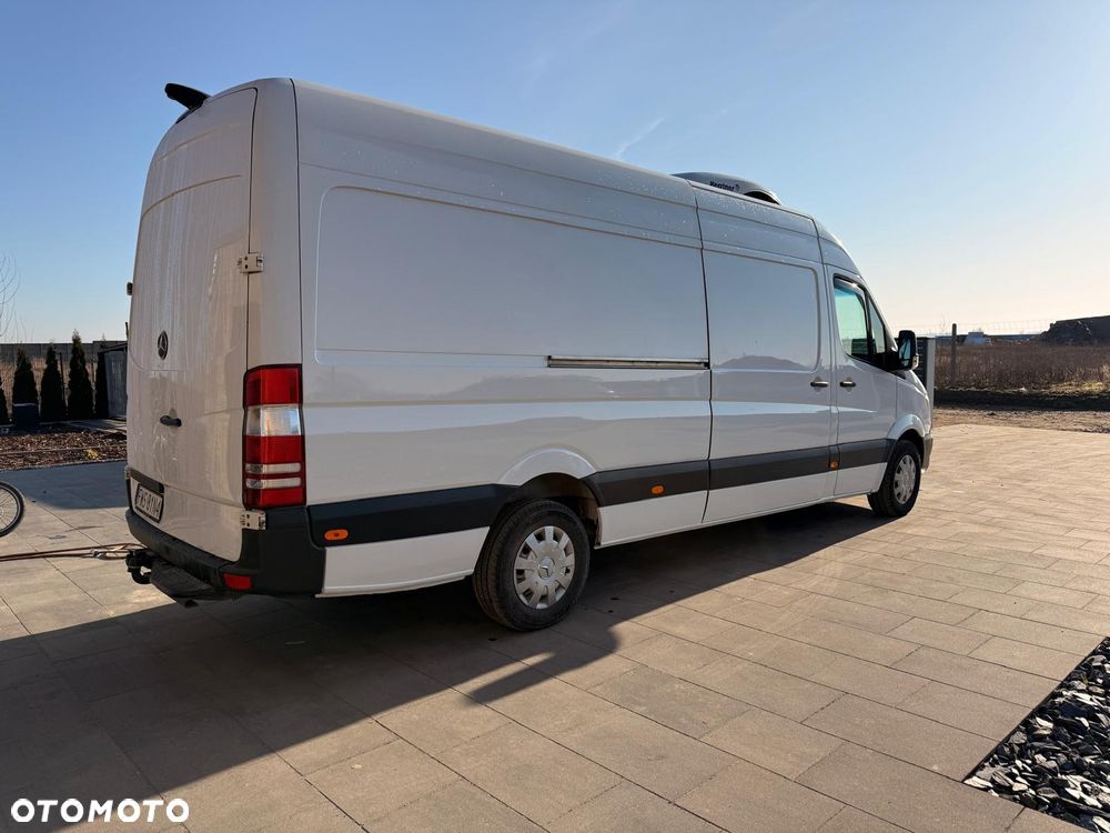 Mercedes-Benz Sprinter - 15