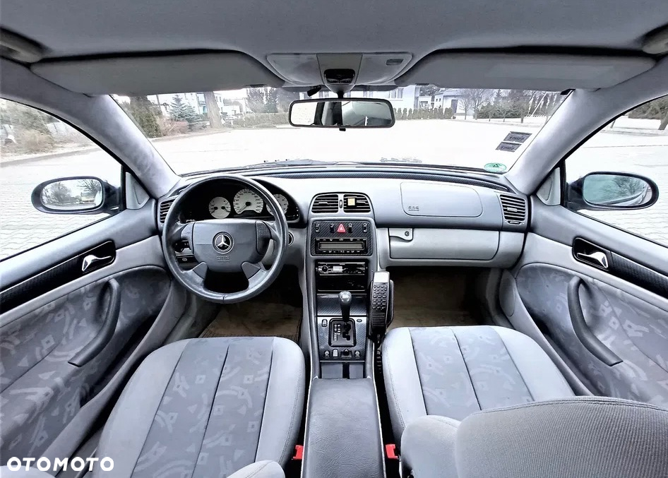 Mercedes-Benz CLK 320 - 3