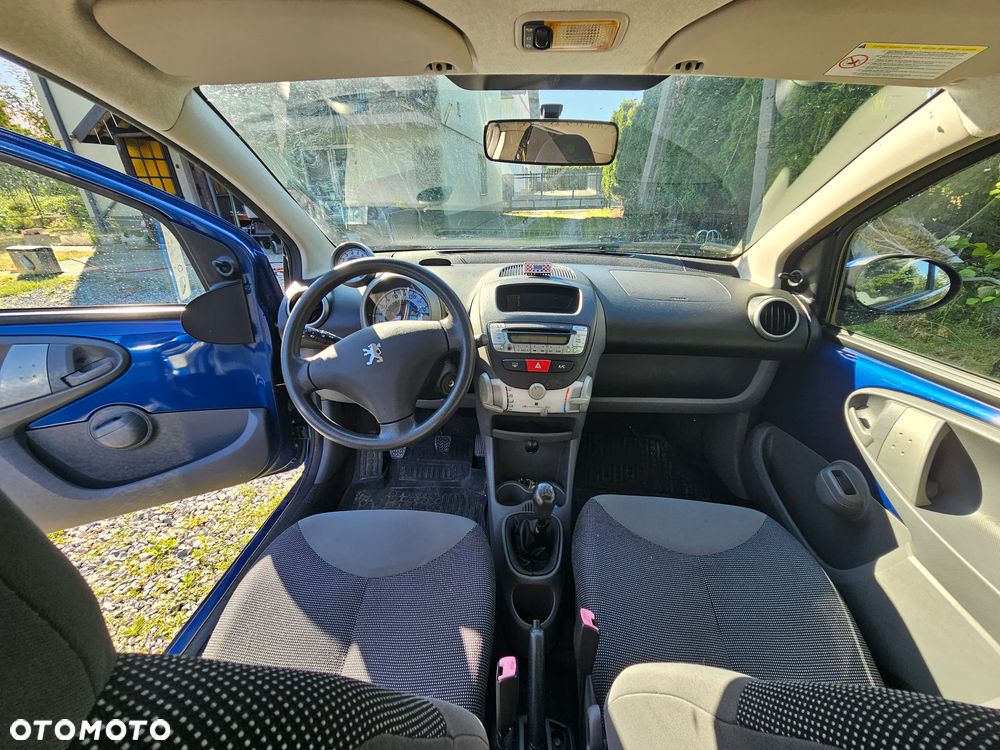 Peugeot 107 1.0 Trendy - 2