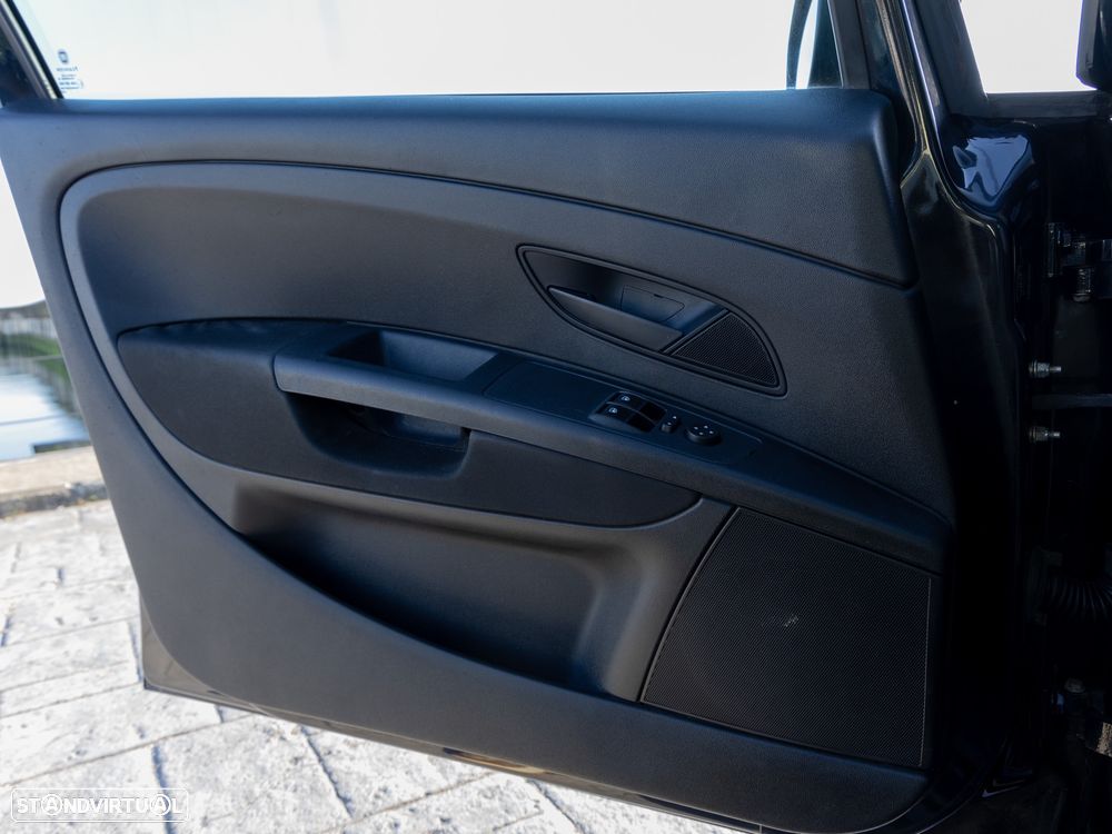 Fiat Punto 1.2 Lounge S&S - 12