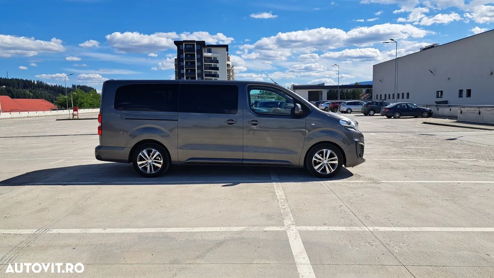 Peugeot Traveller - 12