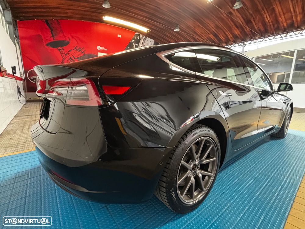 Tesla Model 3 Standard Range Plus RWD - 4