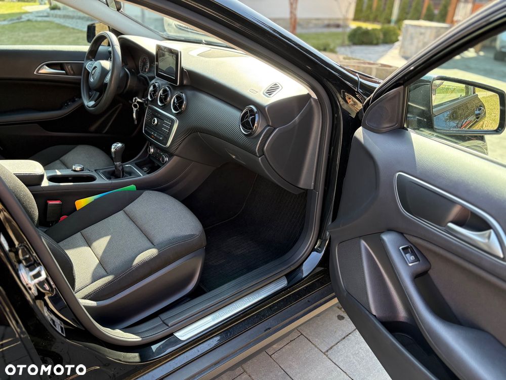 Mercedes-Benz GLA - 5