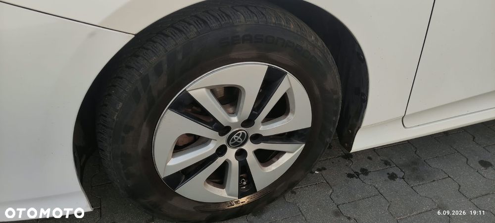 Toyota Prius 1.8 Hybrid Active - 11