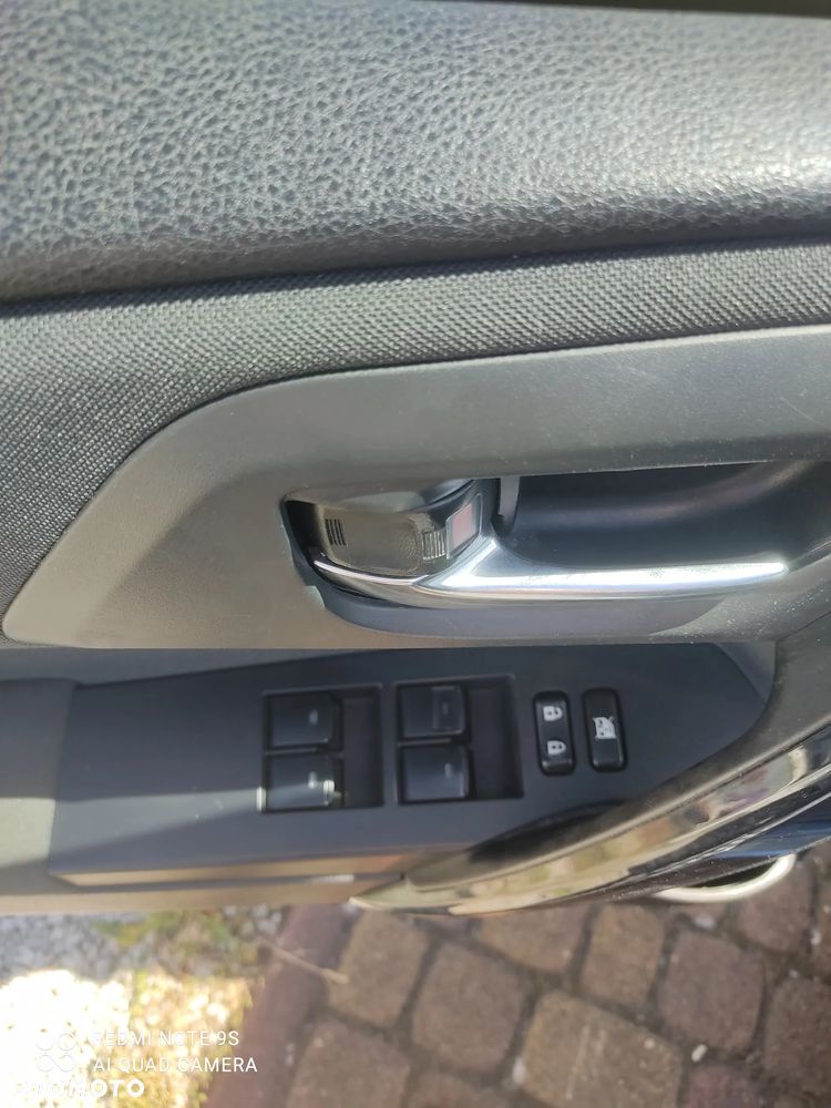 Toyota Auris - 12