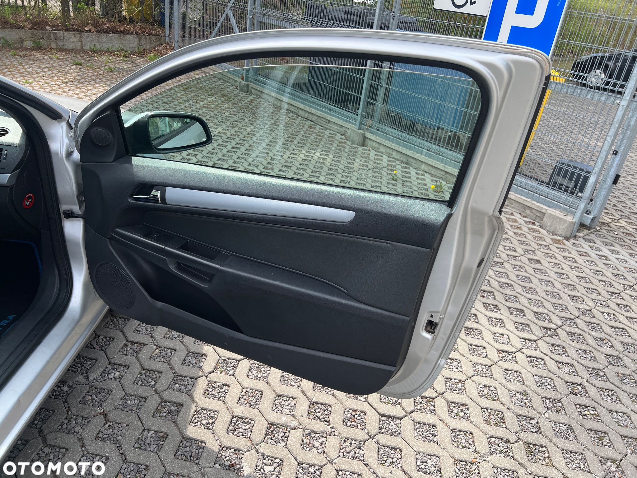 Opel Astra GTC 1.7 CDTI Sport - 12
