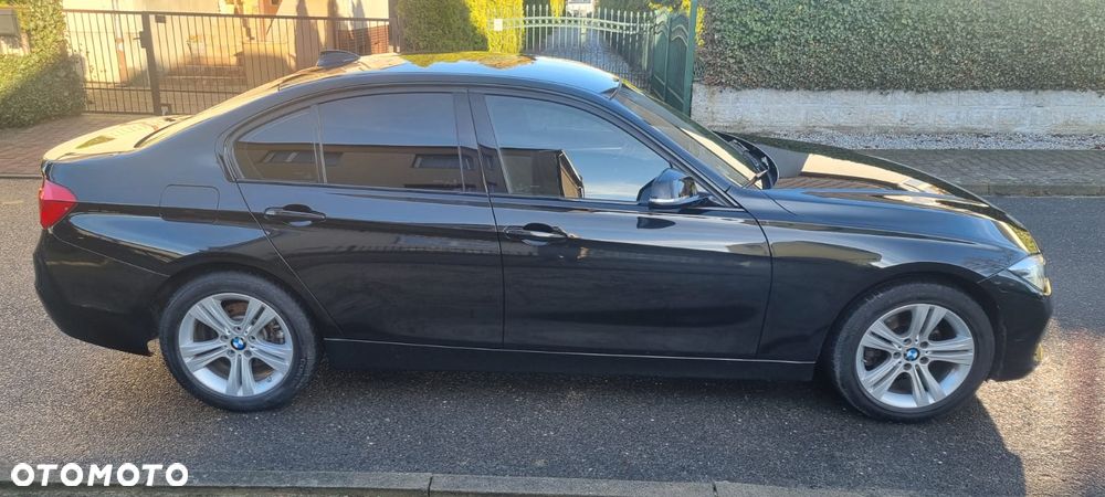 BMW Seria 3 320d xDrive Sport Line - 6