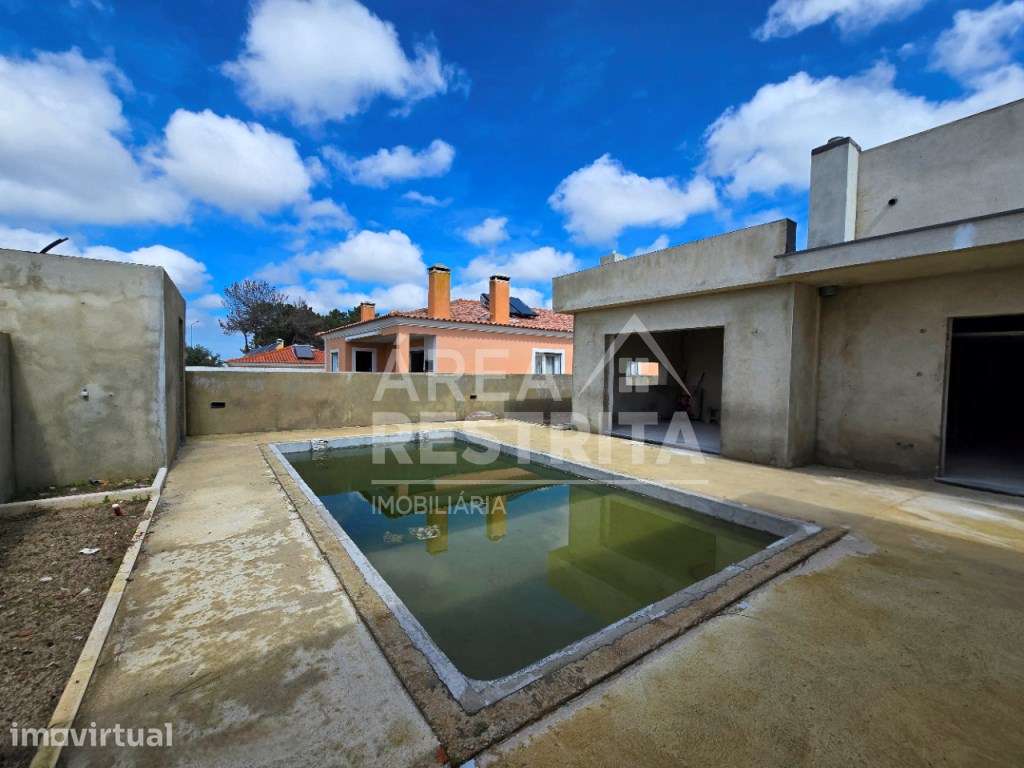 Moradia T5 c/Piscina, Garagem e 5 Suites, Galeotas - Azeitão - Grande imagem: 2/38