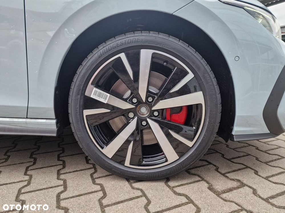 Volkswagen Golf - 5