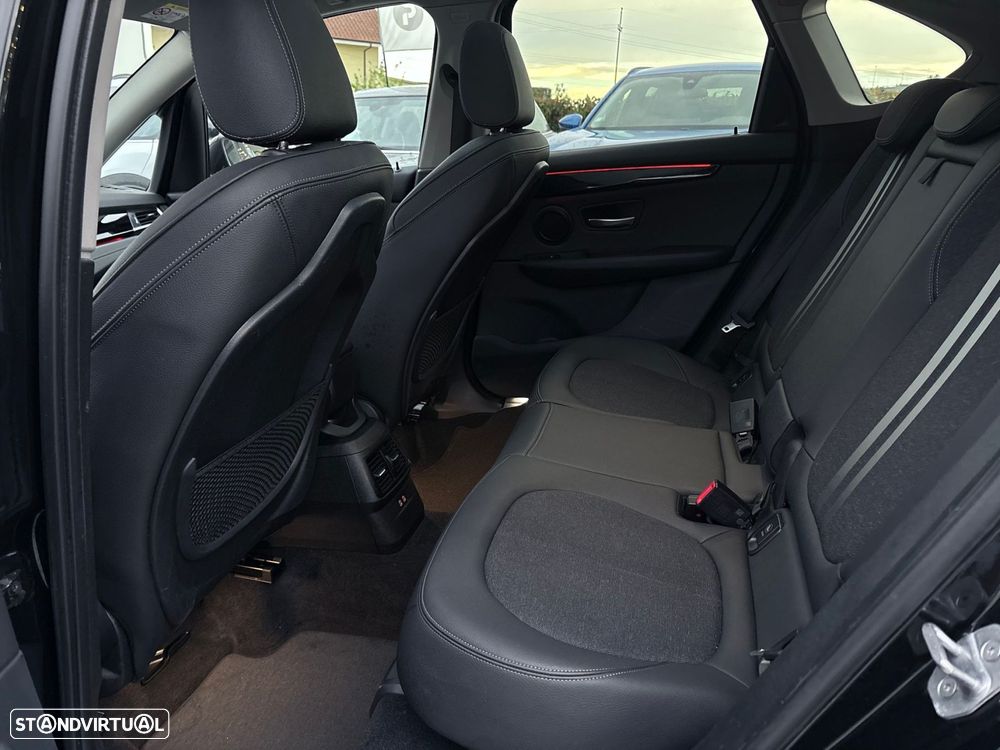 BMW 216 Active Tourer d Line Sport - 27