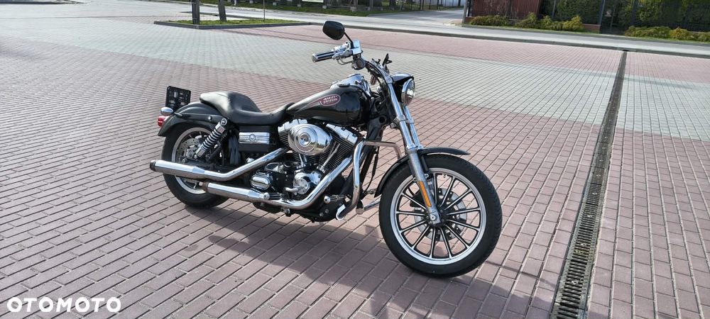 Harley-Davidson Dyna Street Bob - 7