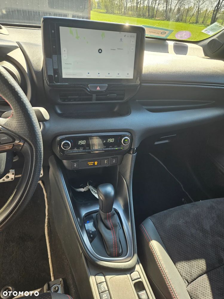 Toyota Yaris Hybrid 1.5 GR Sport - 12