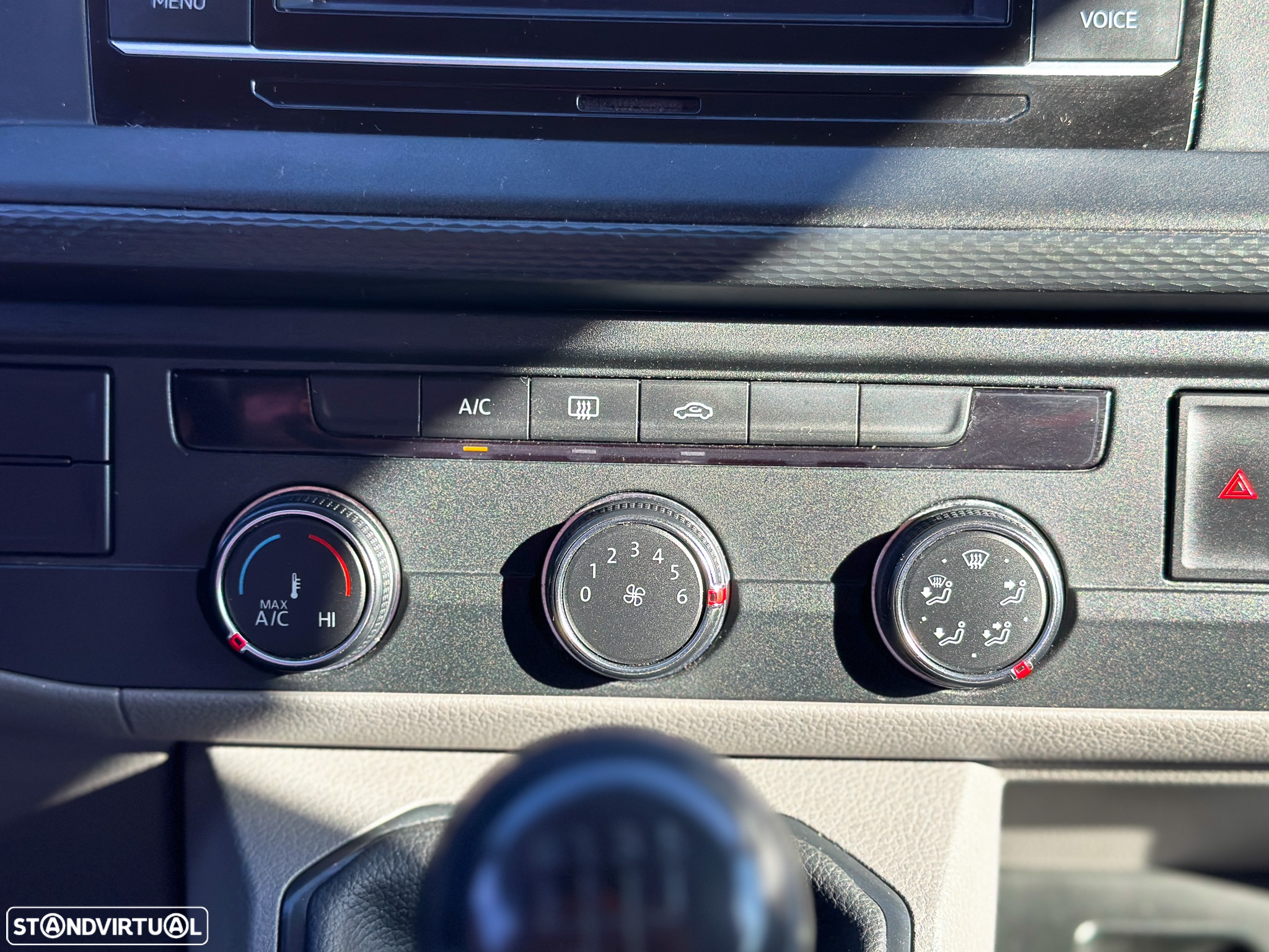 VW Transporter 2.0 TDI Longo Extra AC - 15
