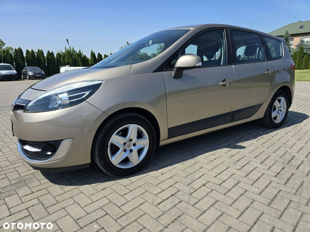 Renault Grand Scenic - 9