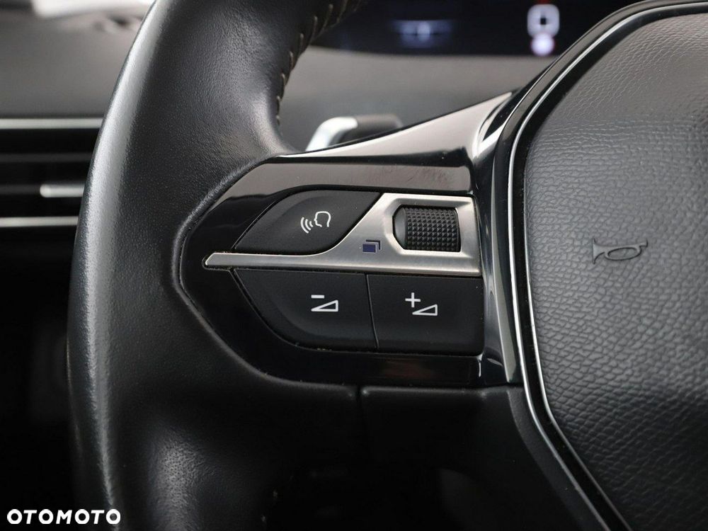 Peugeot 5008 1.2 PureTech Active S&S EAT6 - 31