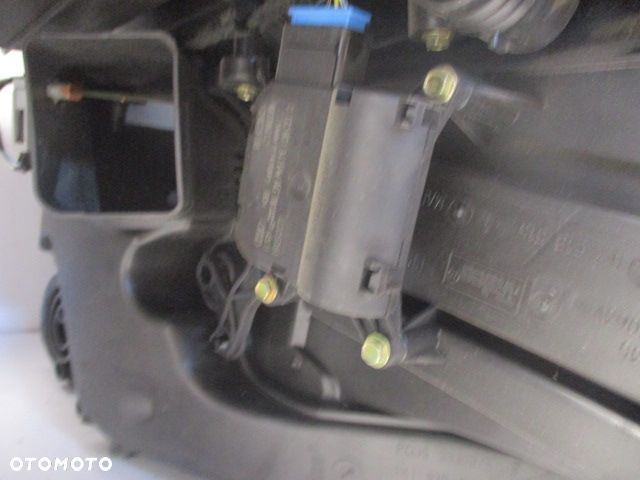 TOURAN I 1T NAGRZEWNICA WODY KLIMATYZACJI EU - 5