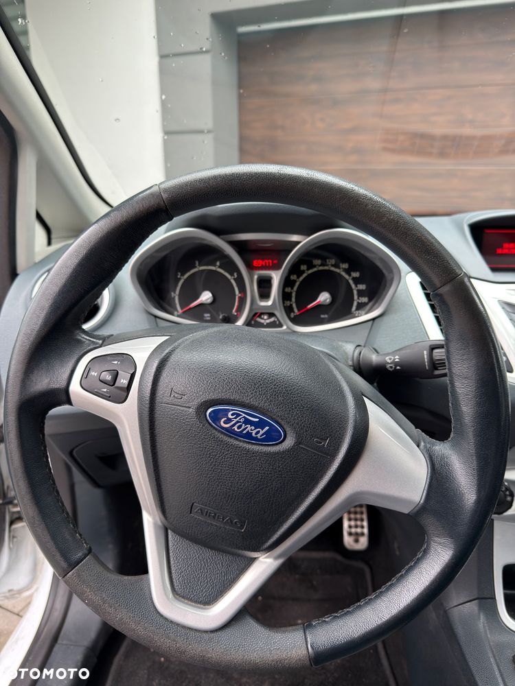 Ford Fiesta 1.25 Trend - 16