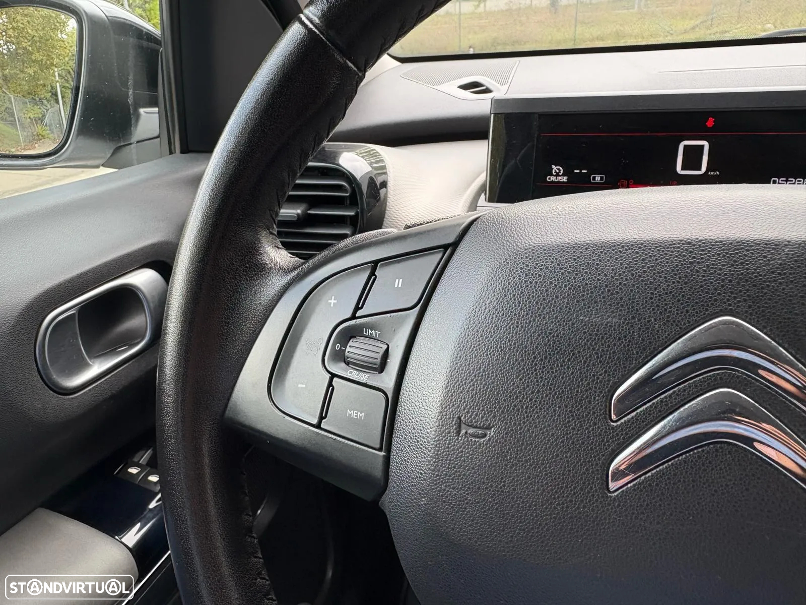 Citroën C4 Cactus 1.2 PureTech Shine - 21