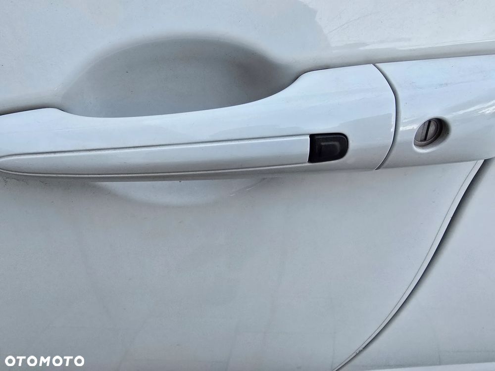 Chrysler Pacifica - 11