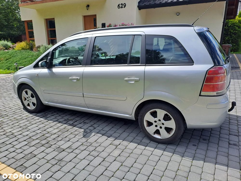 Opel Zafira 1.8 Elegance - 10