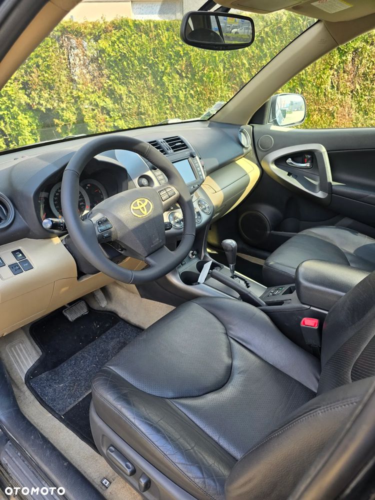 Toyota RAV4 2.2 D-4D 4x4 Automatik Travel - 17