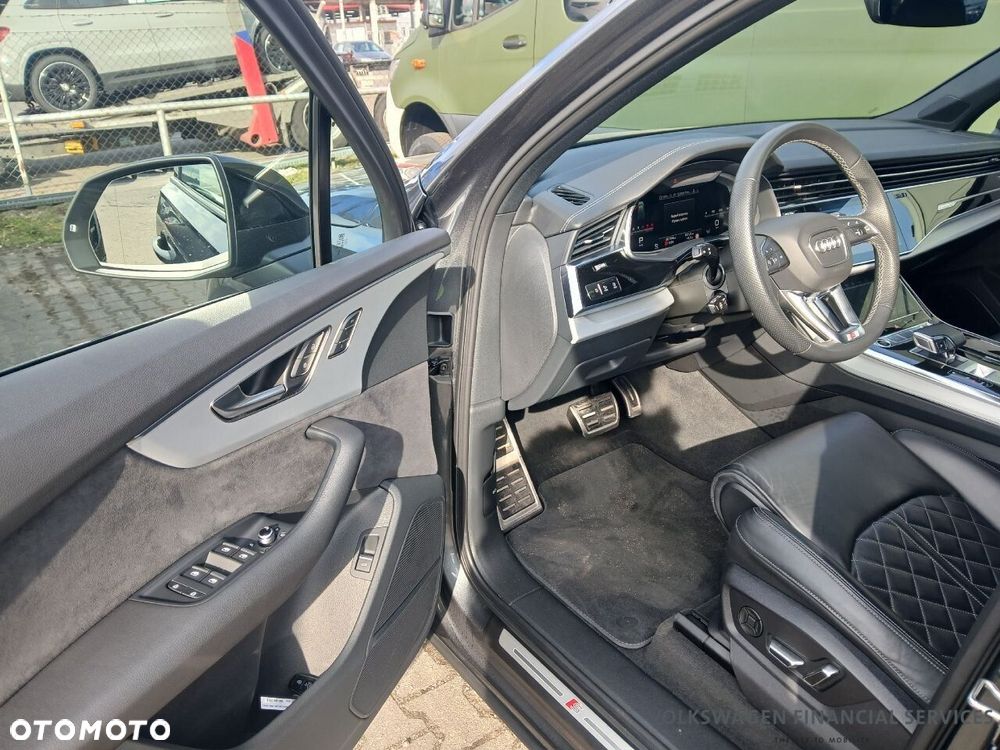 Audi Q7 - 10