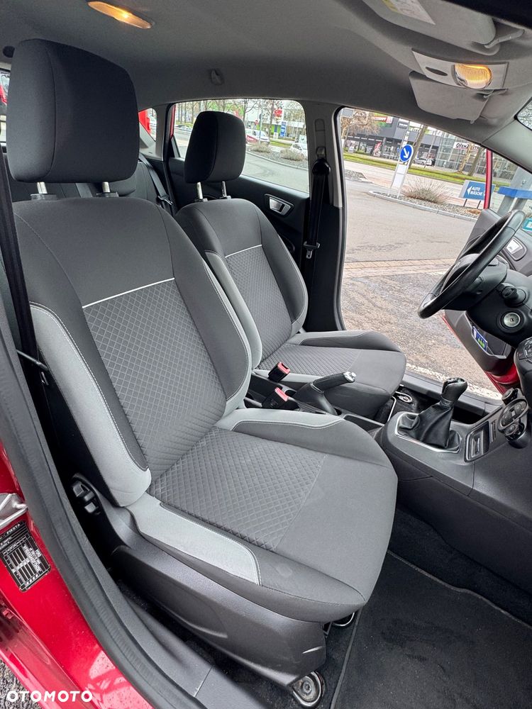 Ford Fiesta - 12