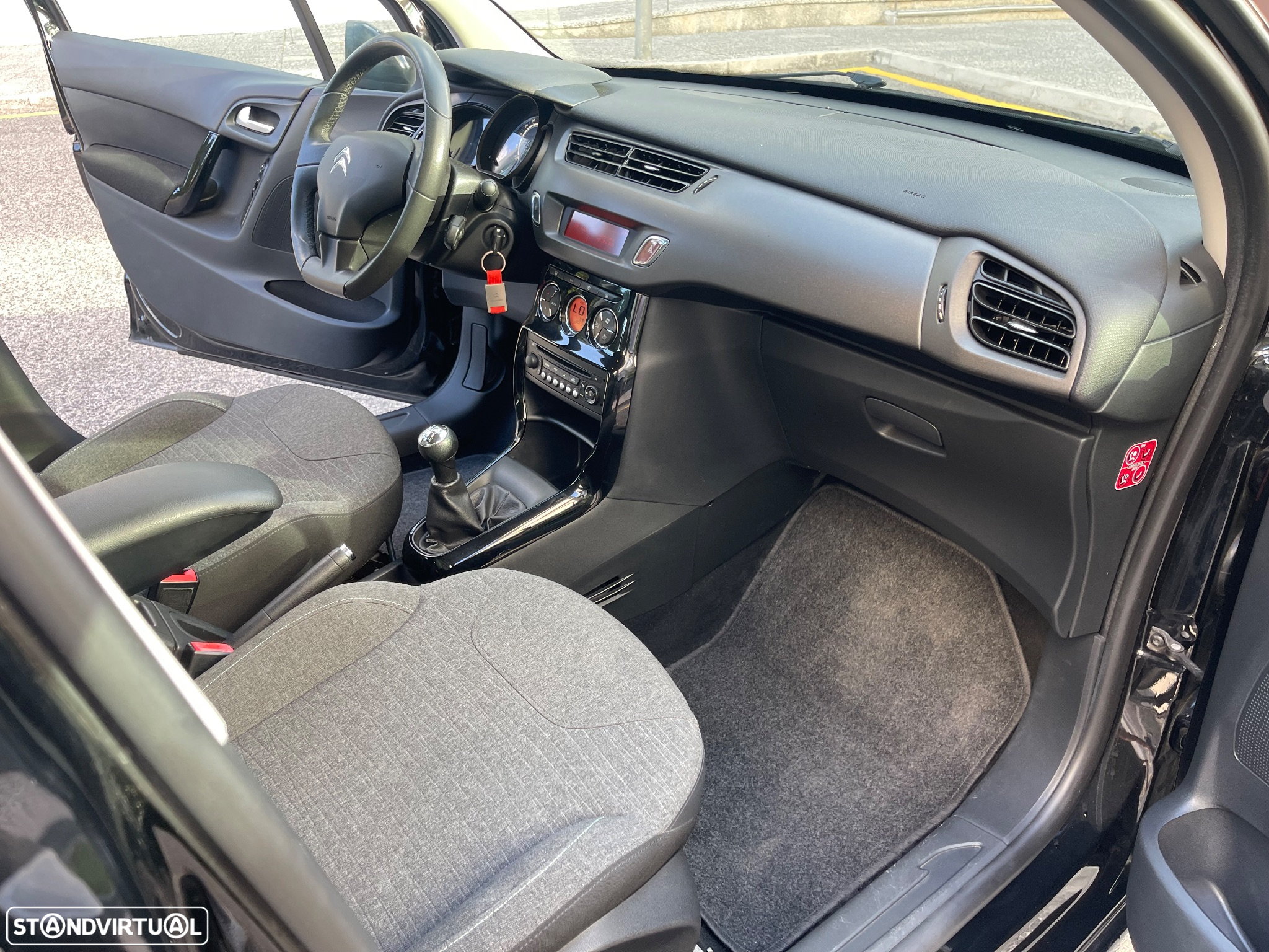 Citroën C3 1.2 PureTech Collection - 10
