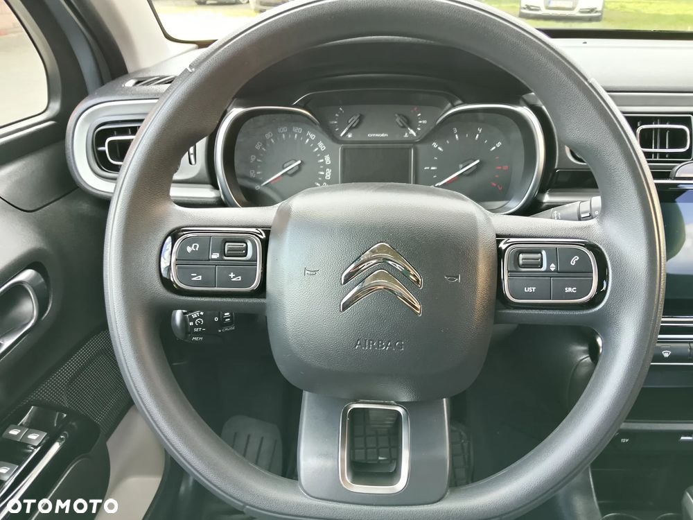 Citroën C3 1.2 PureTech Shine - 24