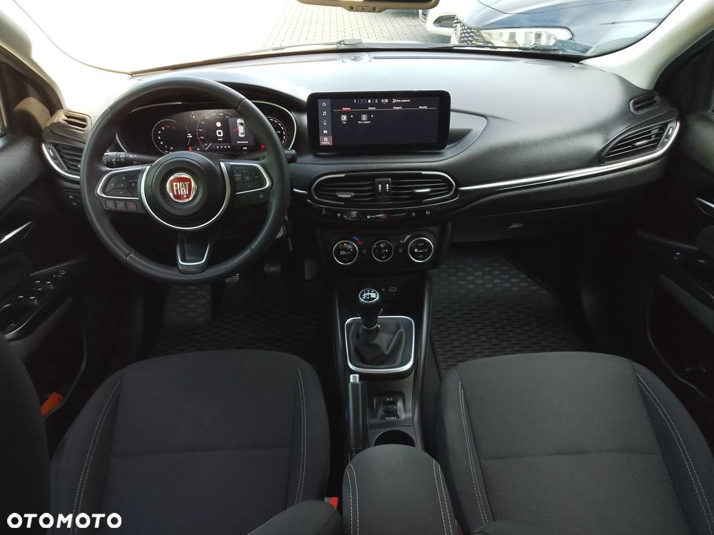 Fiat Tipo 1.0 T3 - 16
