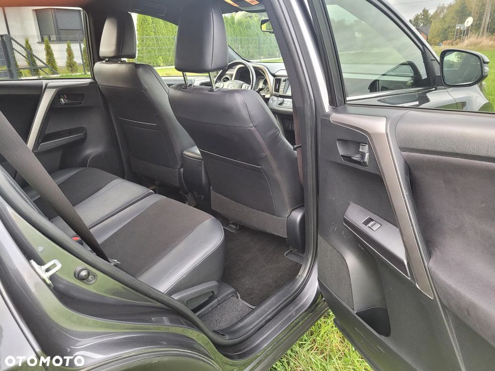 Toyota RAV4 - 13