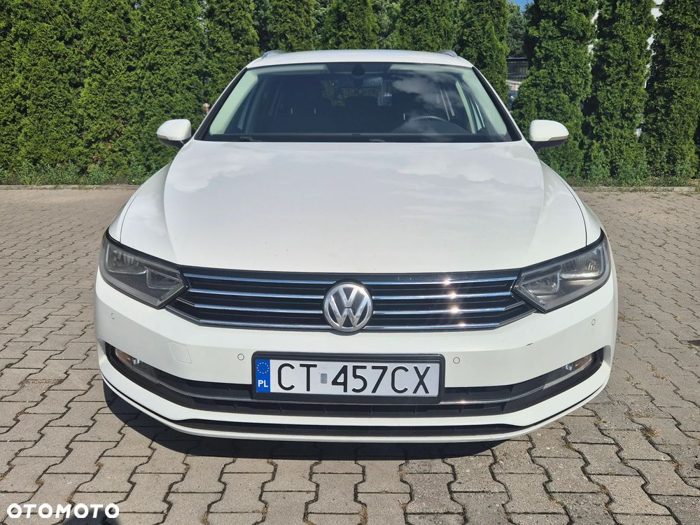 Volkswagen Passat - 2