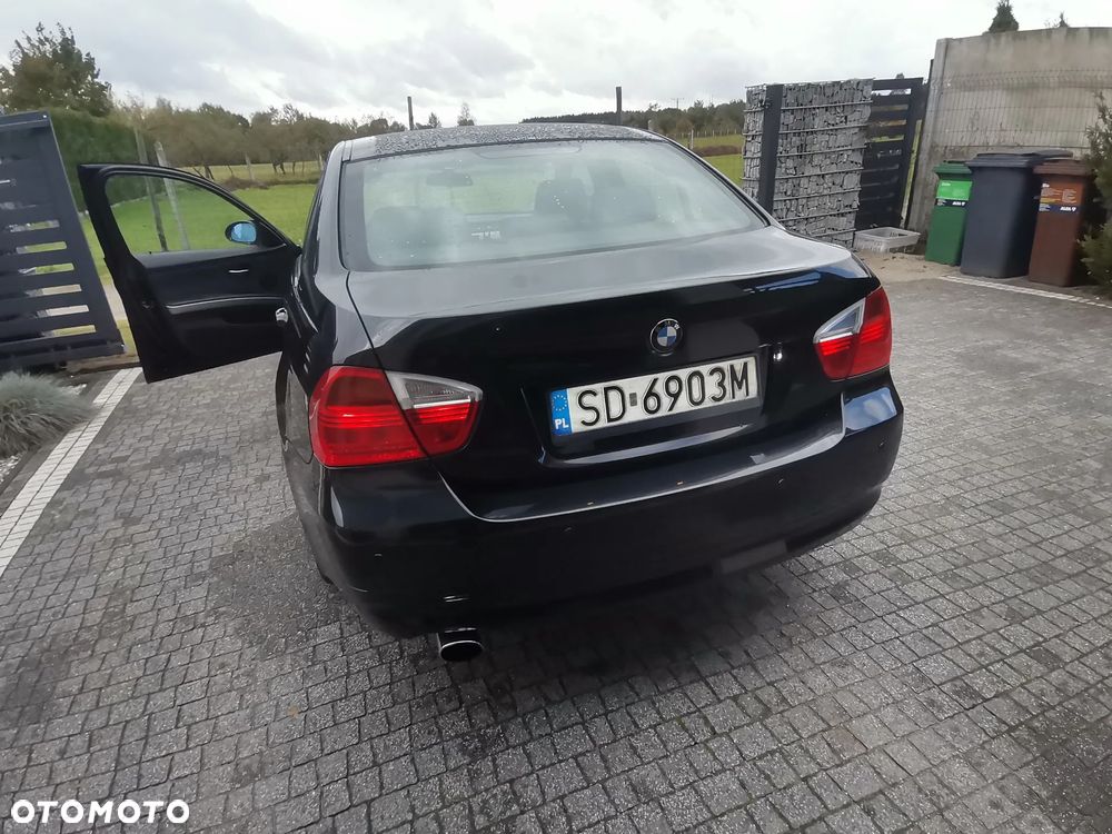 BMW Seria 3 320i - 8