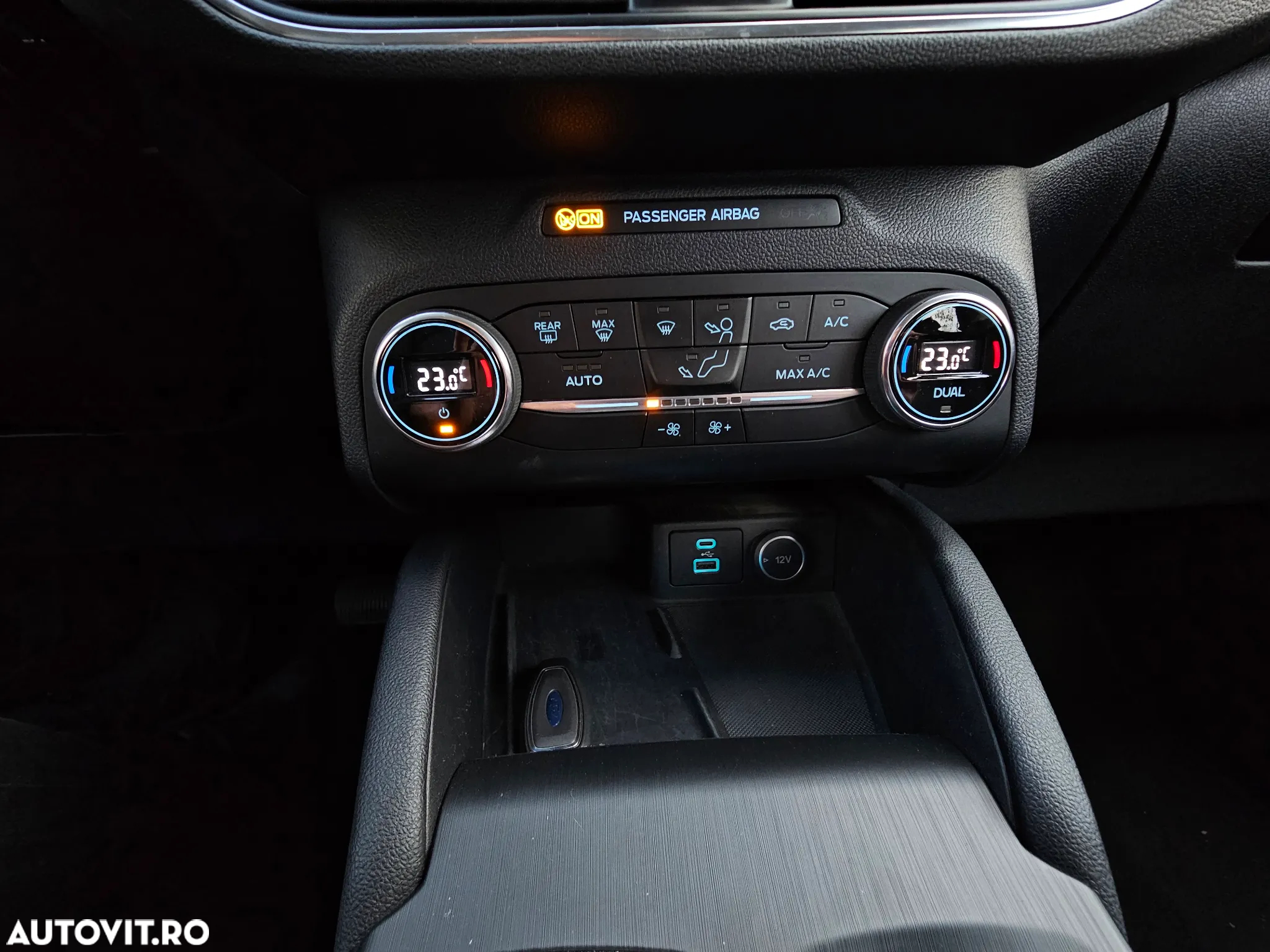 Ford Kuga 2.5 Duratec PHEV Titanium - 27