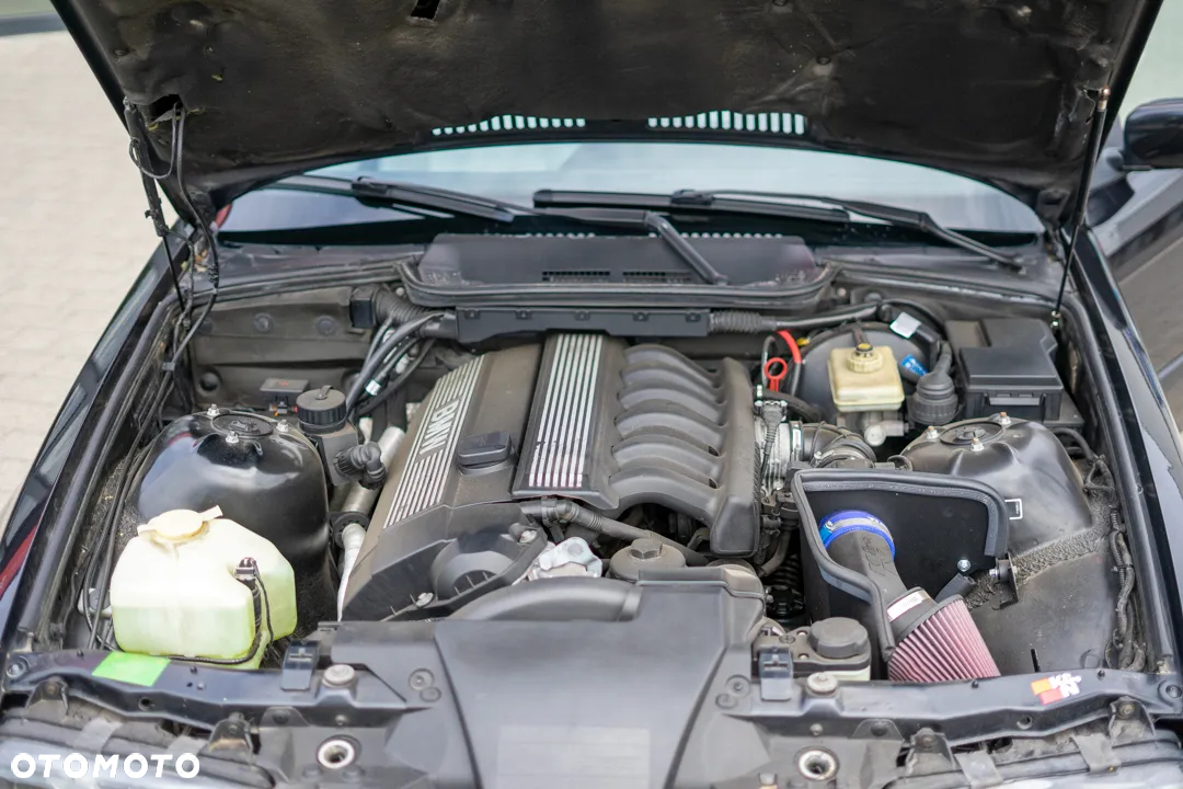 BMW Seria 3 - 12