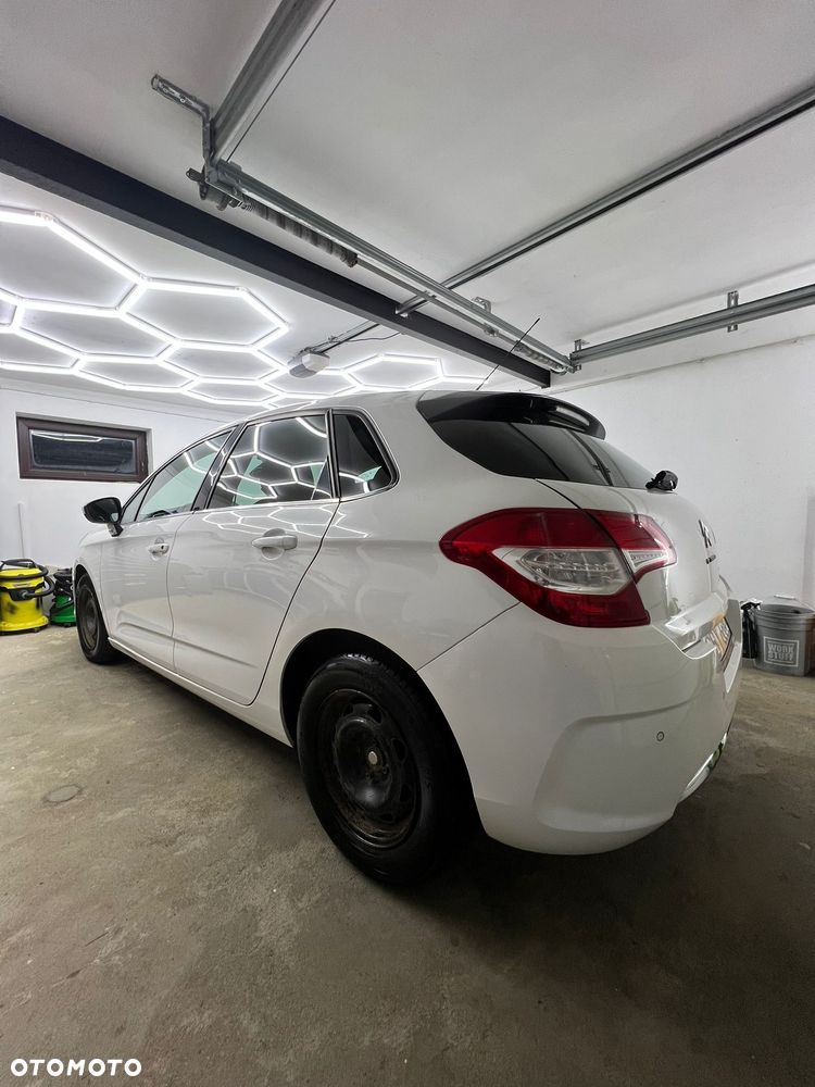 Citroën C4 1.6 HDi Attraction - 11