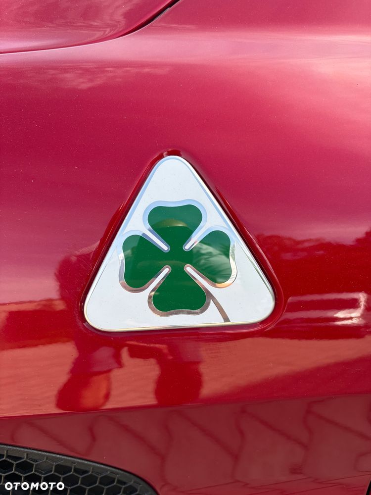 Alfa Romeo Giulia 2.9 Bi Turbo V6 Quadrifoglio - 12