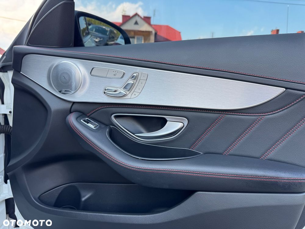 Mercedes-Benz Klasa C AMG 43 4Matic 9G-TRONIC - 33