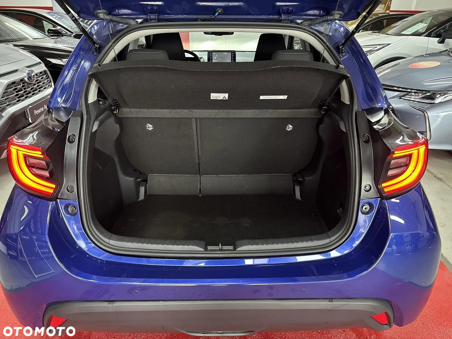 Toyota Yaris Hybrid 1.5 Comfort - 14
