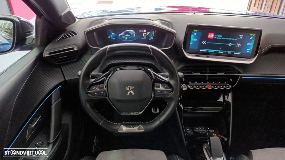 Peugeot e-208 GT - 35