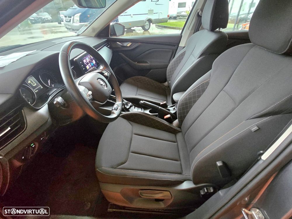 Skoda Kamiq 1.0 TSI Style DSG - 10