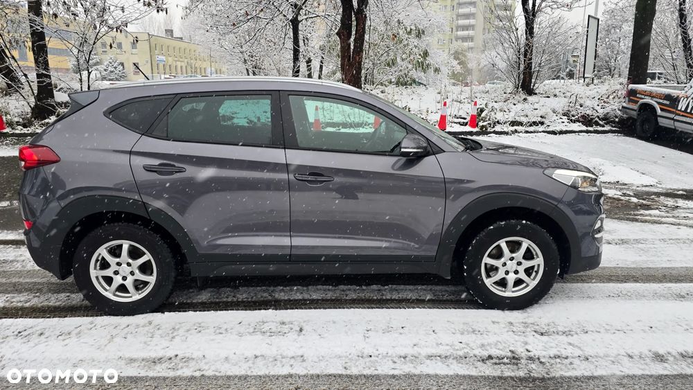 Hyundai Tucson 1.6 GDI BlueDrive Comfort 2WD - 20