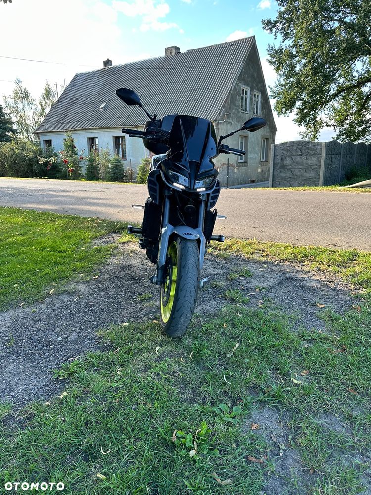 Yamaha MT - 1