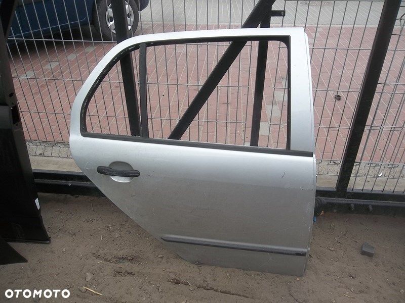 Skoda Fabia 1 I drzwi tył lewe HB - 1