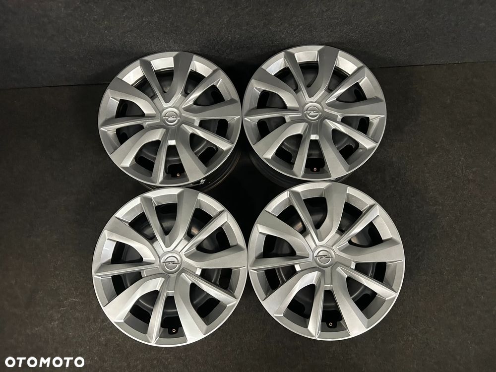 Felgi Stalowe Opel Corsa F z oryginalnymi kołpakami Opla 16 cali 4x108 4szt. Ładne! - 1