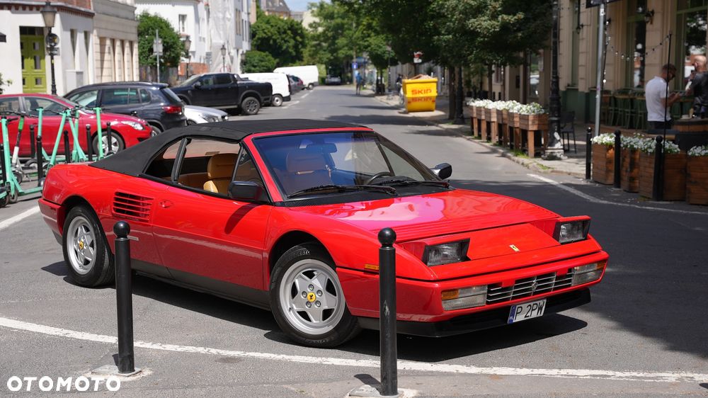 Ferrari Mondial - 7