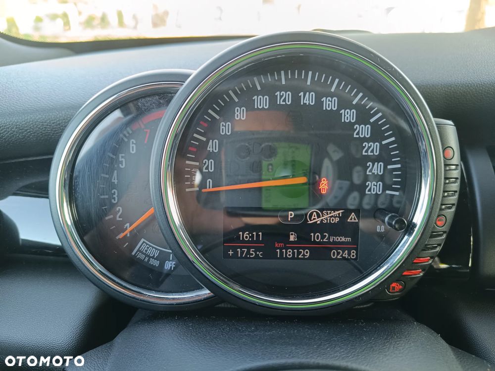 MINI Cooper Standard - 29