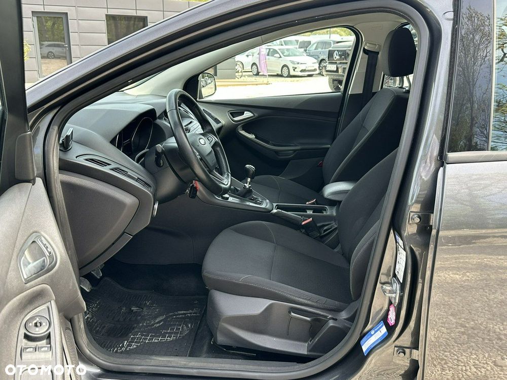 Ford Focus - 12