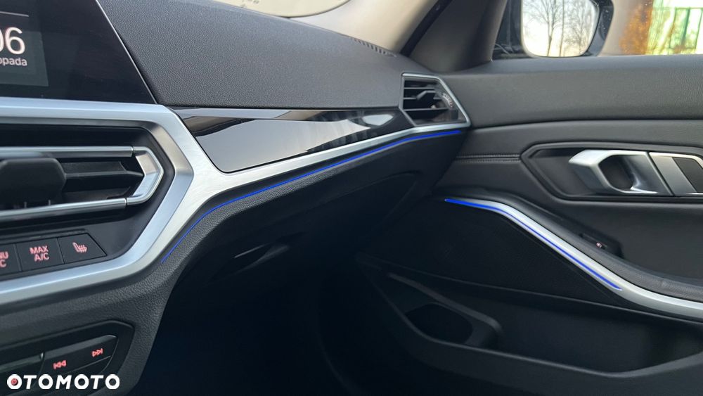 BMW Seria 3 320d xDrive Luxury Line - 20